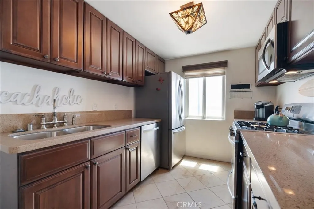 https://cdn.realtyfeed.com/cdn/127/306723602/1f1ee7a330f6d0ca799c96255ea632e8.webp