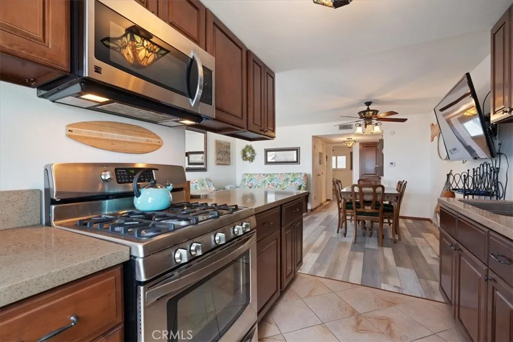 https://cdn.realtyfeed.com/cdn/127/306723602/966f3f2c49f92749b3928b16d30cfdf6.webp