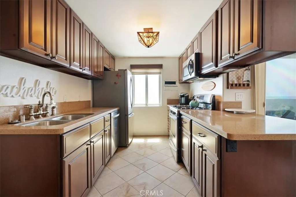 https://cdn.realtyfeed.com/cdn/127/306723602/9e3d0ef94faad91c837efccbc72f1c23.webp