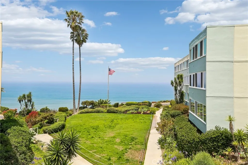 Redondo Beach, CA 90277