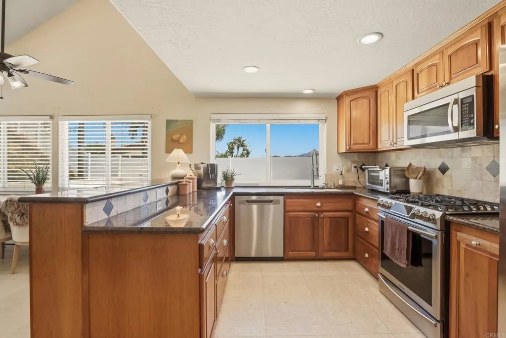 https://cdn.realtyfeed.com/cdn/127/306723660/1003d1c3472d09655a016376c0c93cb2.webp