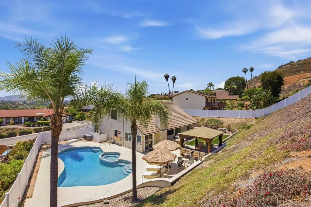 https://cdn.realtyfeed.com/cdn/127/306723660/97c80ea02ef000c53f0bb5dd147d5db5.webp