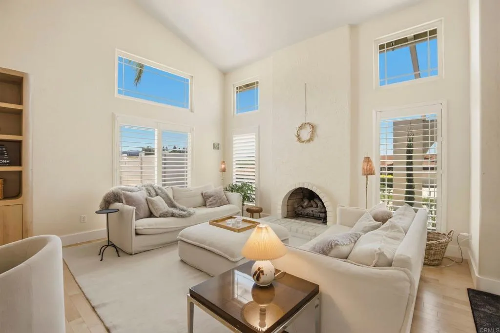 https://cdn.realtyfeed.com/cdn/127/306723660/b59f7ce1838bc8973467ec8bea230aa2.webp
