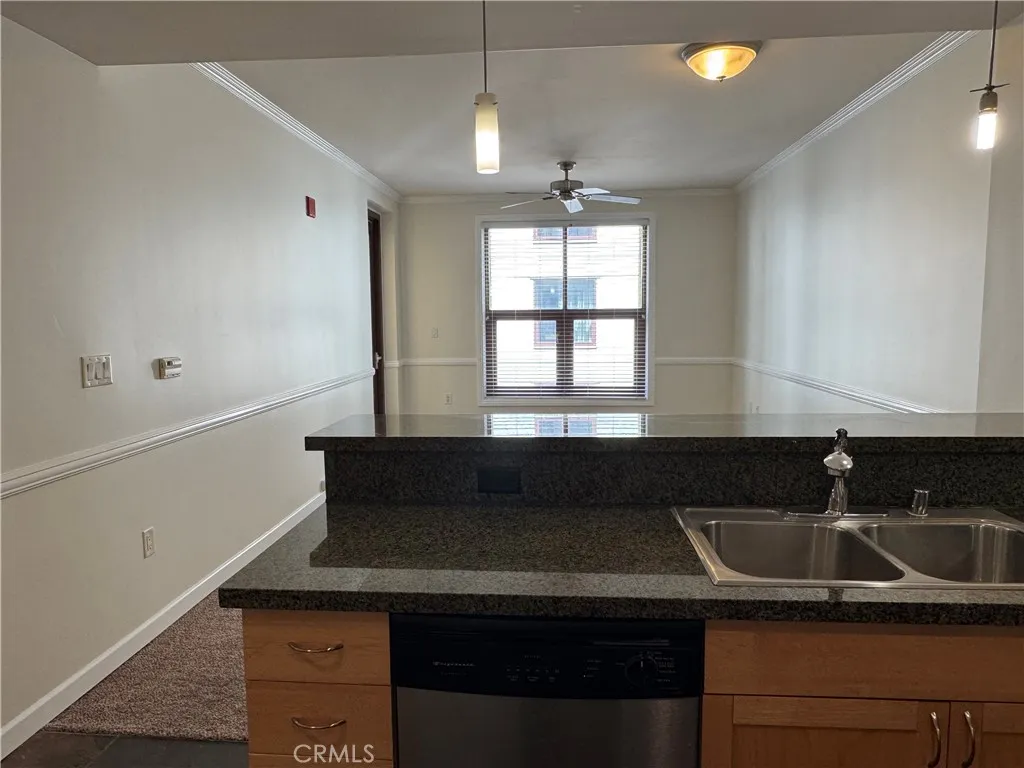 Photo #8: SW26110220 Listing: Photo #8