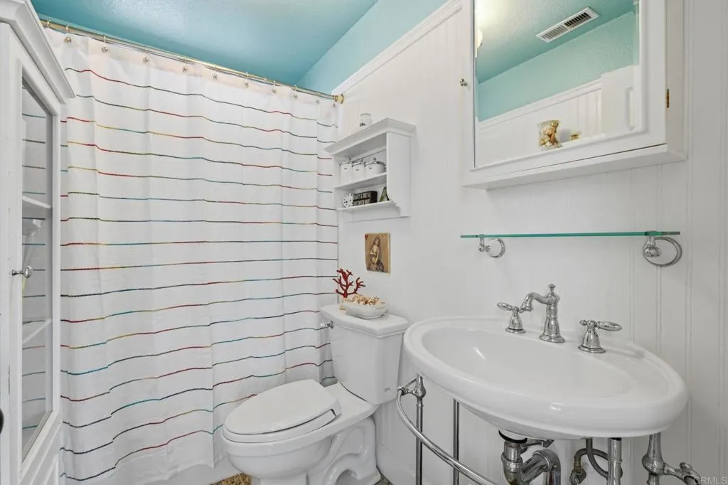 https://cdn.realtyfeed.com/cdn/127/306723718/1838b651861d558a9b9f0cf52e438f05.webp