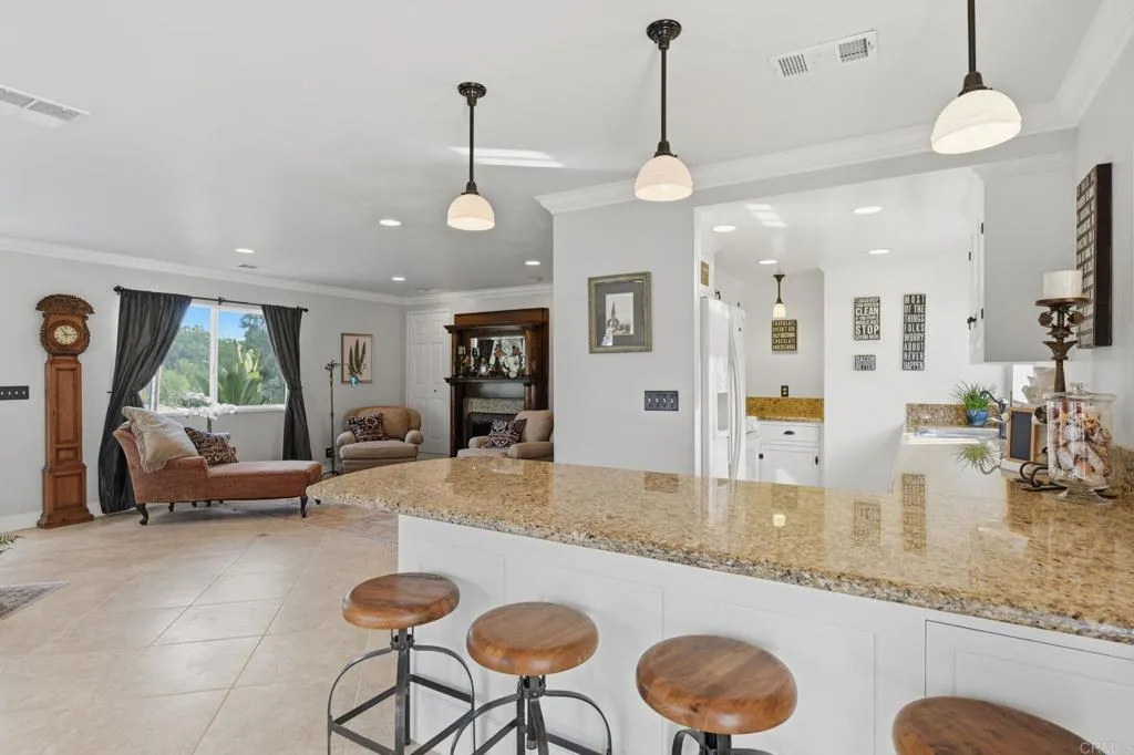 https://cdn.realtyfeed.com/cdn/127/306723718/527378b2156e6be4849cc340891ec05e.webp