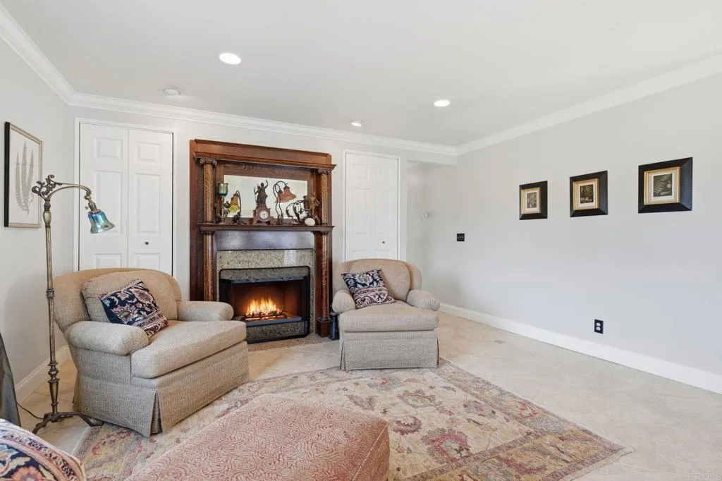https://cdn.realtyfeed.com/cdn/127/306723718/77859aee2491f9e8cb679a5fa6db8268.webp