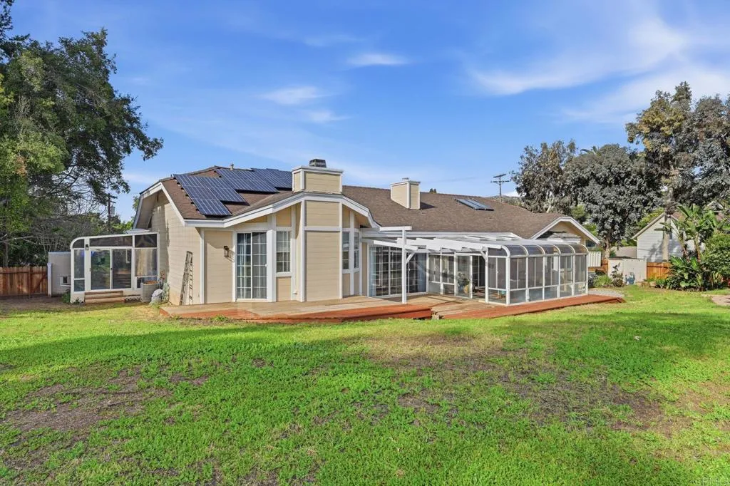 https://cdn.realtyfeed.com/cdn/127/306723718/8f35a7844b2577c3845502af3fe21b14.webp