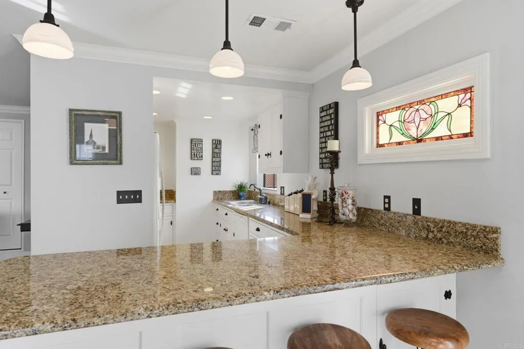 https://cdn.realtyfeed.com/cdn/127/306723718/b4432e78c859e85aedf3fb57c384e8f8.webp
