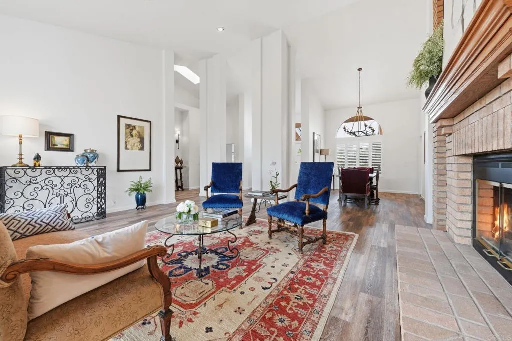 https://cdn.realtyfeed.com/cdn/127/306723718/c3d376b2fb762d862d236c5a8e9532d9.webp