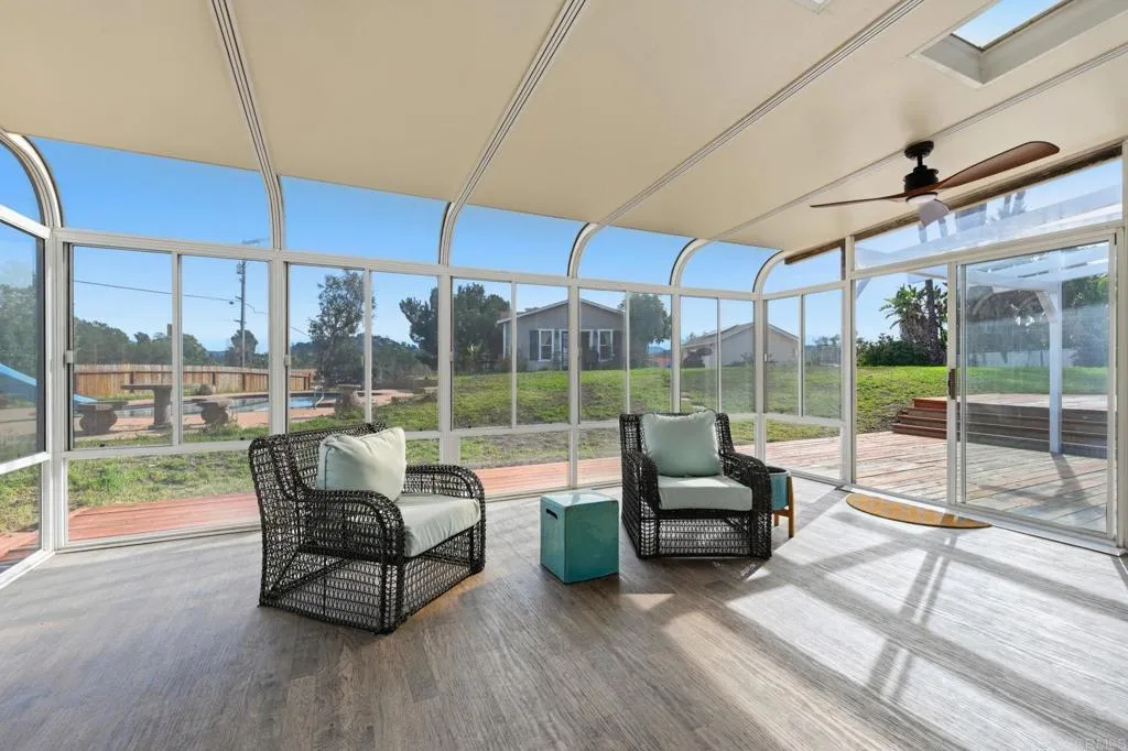 https://cdn.realtyfeed.com/cdn/127/306723718/ed28f21b2ea0b4d567fff060e1a16070.webp