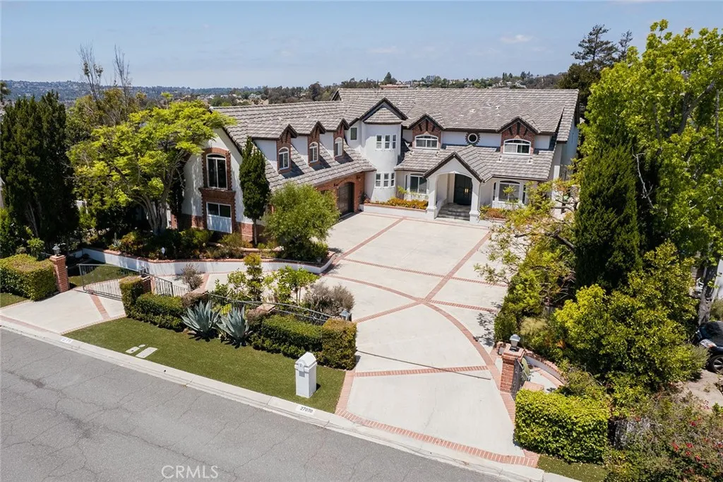 27070 Hidden Trail Road