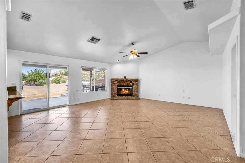 8469 Deer, Yucca Valley, CA 92284 - Photo 5 of 49, Yucca Valley, CA