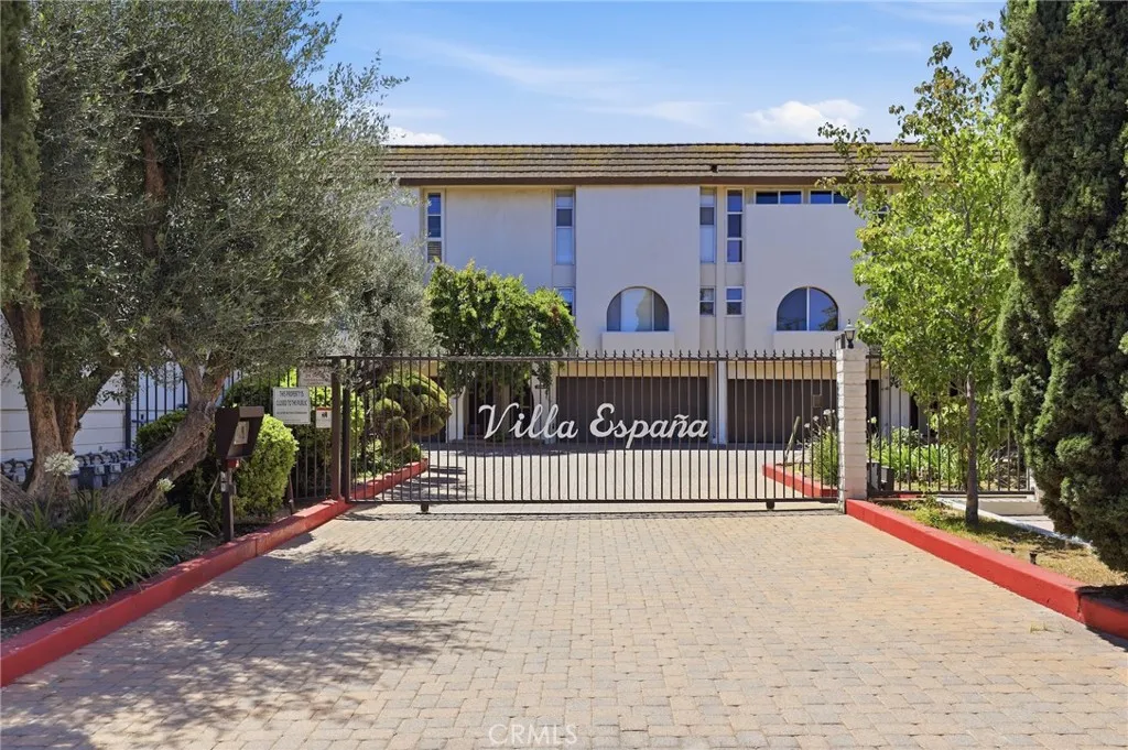 Encino, CA 91316