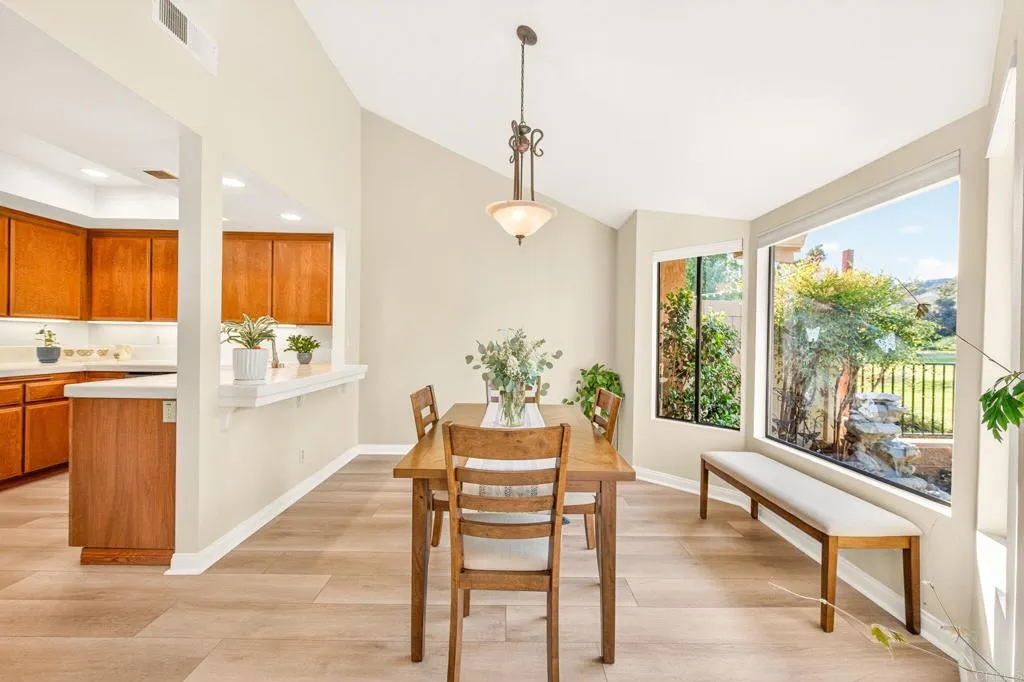 https://cdn.realtyfeed.com/cdn/127/306723868/00052472186c4544937e16922b588538.webp