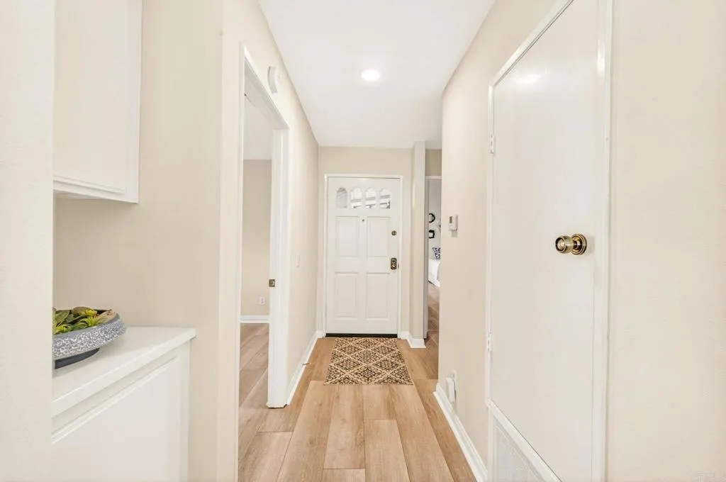https://cdn.realtyfeed.com/cdn/127/306723868/441afa8b7babe5b17e457567a3b0a8f1.webp