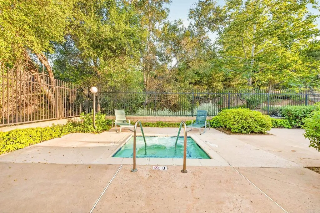 https://cdn.realtyfeed.com/cdn/127/306723868/555964ad1d0ac7c9e4ff87c4976eba36.webp