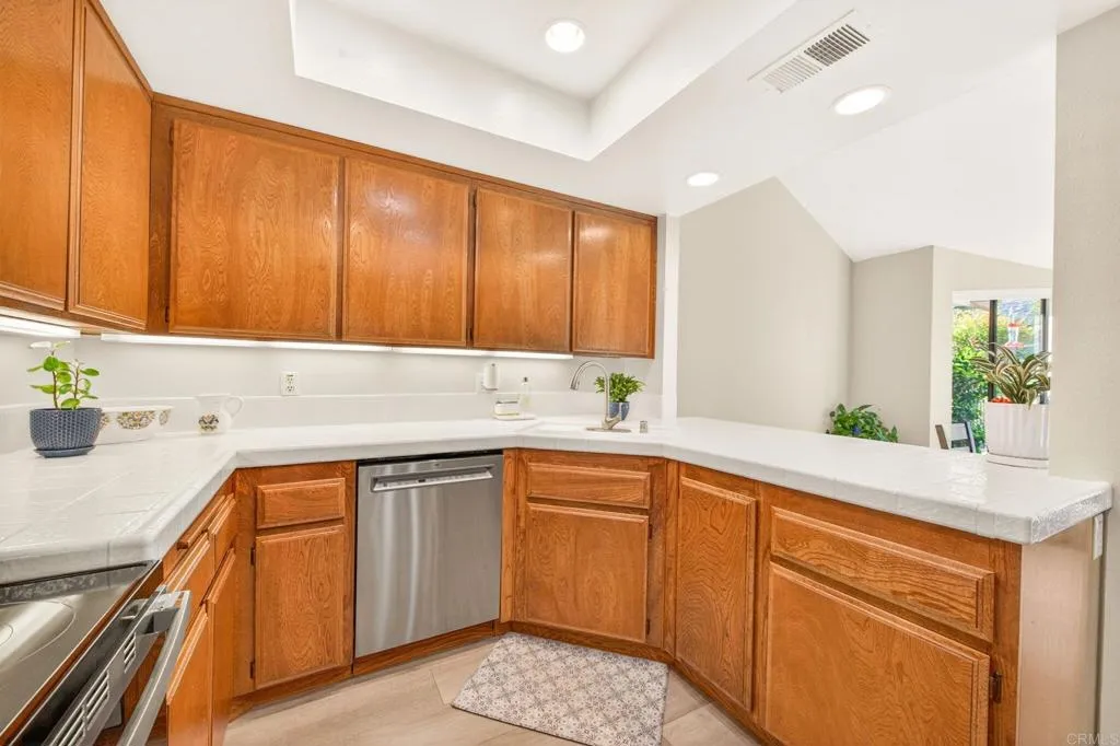 https://cdn.realtyfeed.com/cdn/127/306723868/82321a991940aae6009d91a598fc78bf.webp