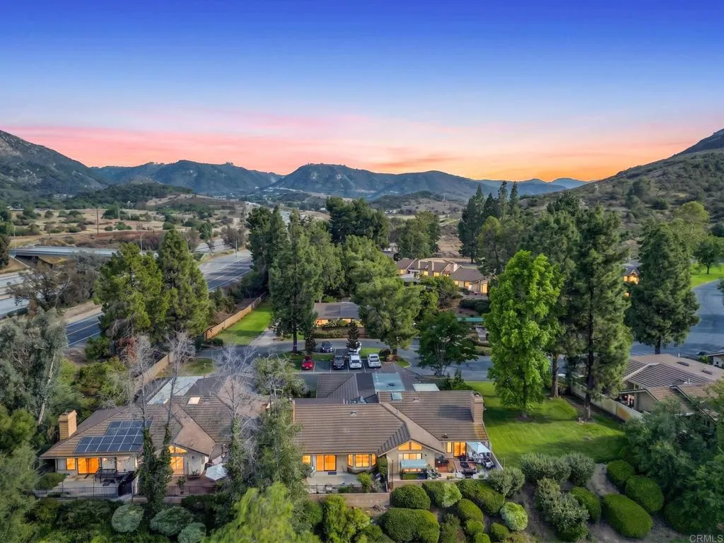 https://cdn.realtyfeed.com/cdn/127/306723868/96dd55271430ba3f92e080a53d8b8563.webp