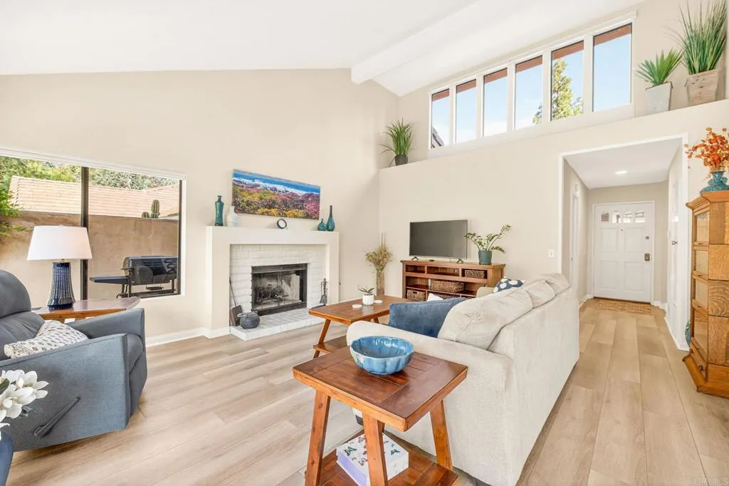 https://cdn.realtyfeed.com/cdn/127/306723868/a724f5a018378271f3341995791e2cbe.webp