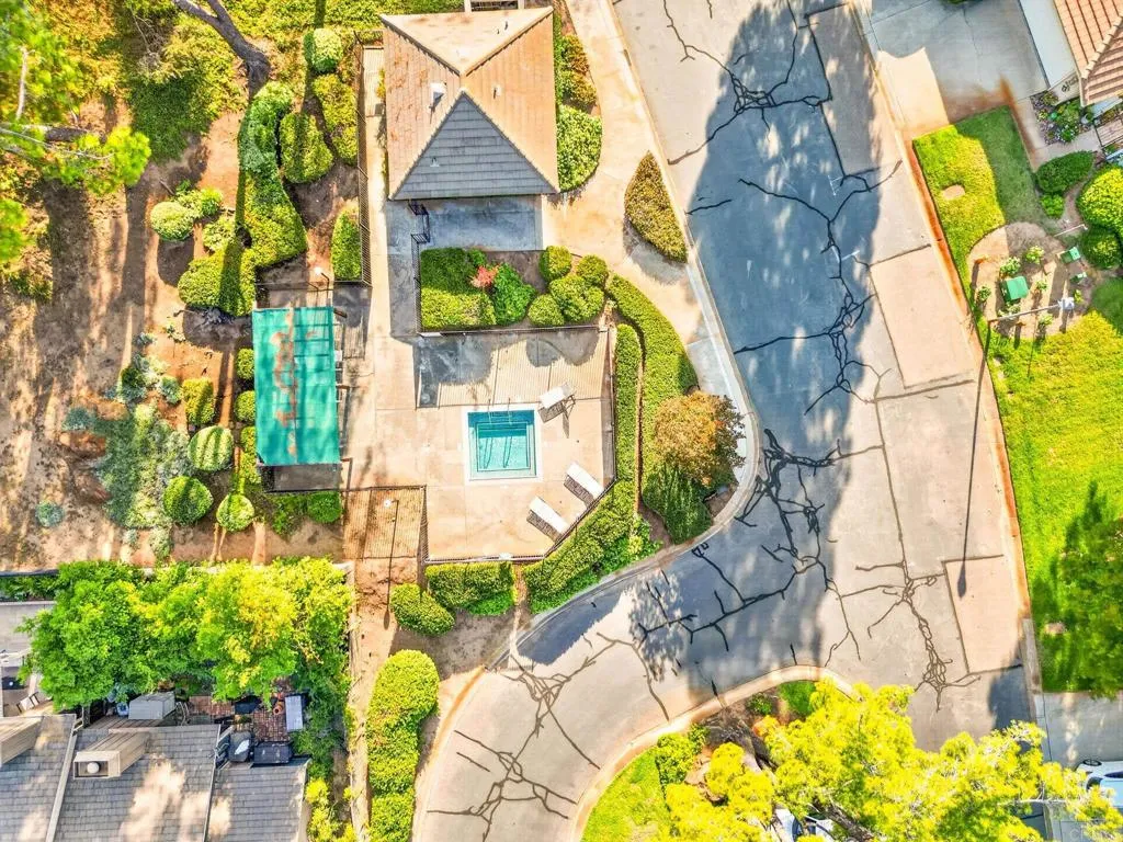 https://cdn.realtyfeed.com/cdn/127/306723868/a9b2981154d0a4f425689c28b918a33b.webp