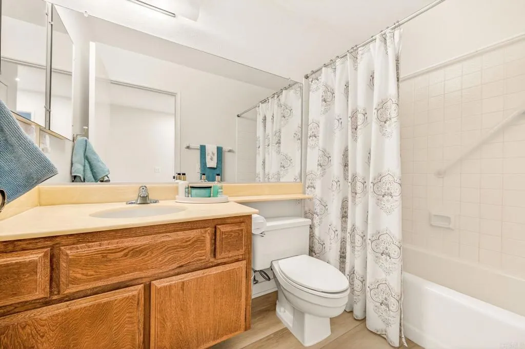 https://cdn.realtyfeed.com/cdn/127/306723868/b61563a951a12e3db4c179293bd8cbf4.webp