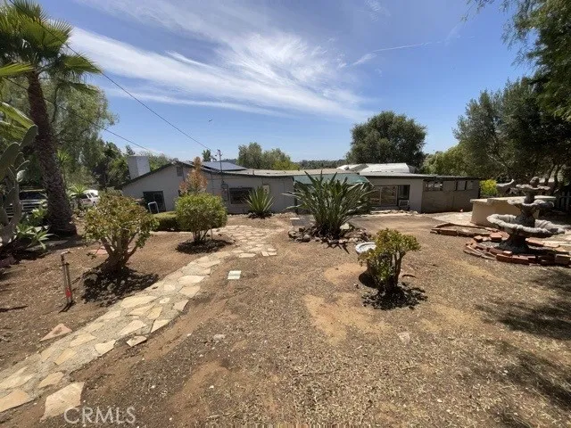 https://cdn.realtyfeed.com/cdn/127/306723968/04a0580810b89d2c468358ef8ef3acc1.webp