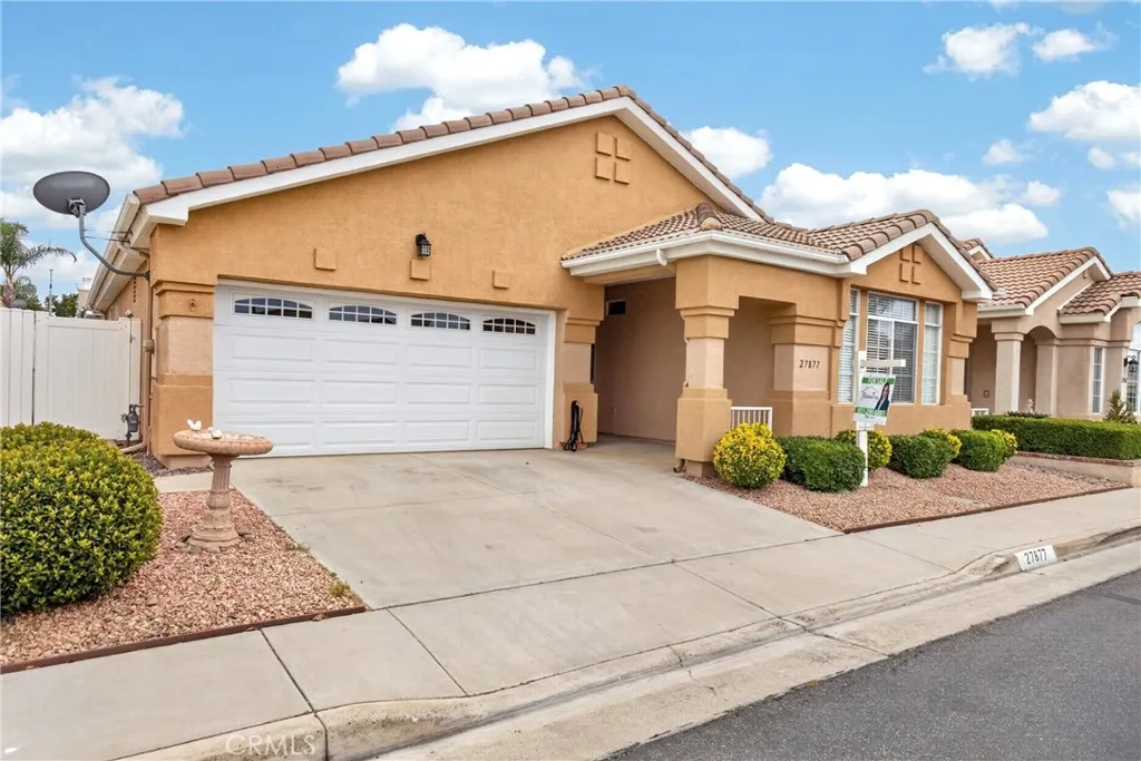 Menifee, CA 92585