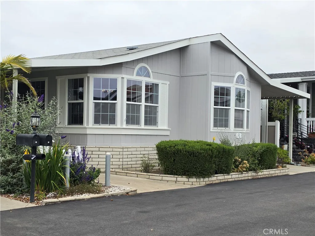 16421 Poipu Ln.