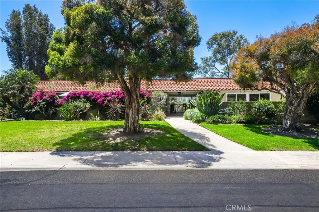 Laguna Woods, CA 92637