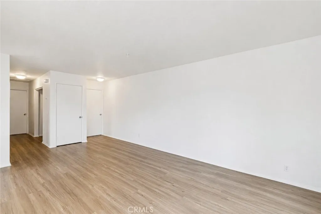 https://cdn.realtyfeed.com/cdn/127/306724178/79876bd62ec30357bd9eaac4387e140d.webp