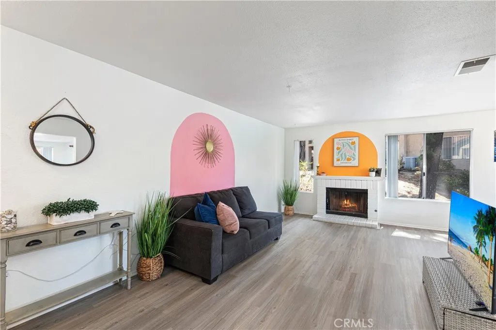Photo #1: SW26110218 Listing: Photo #1