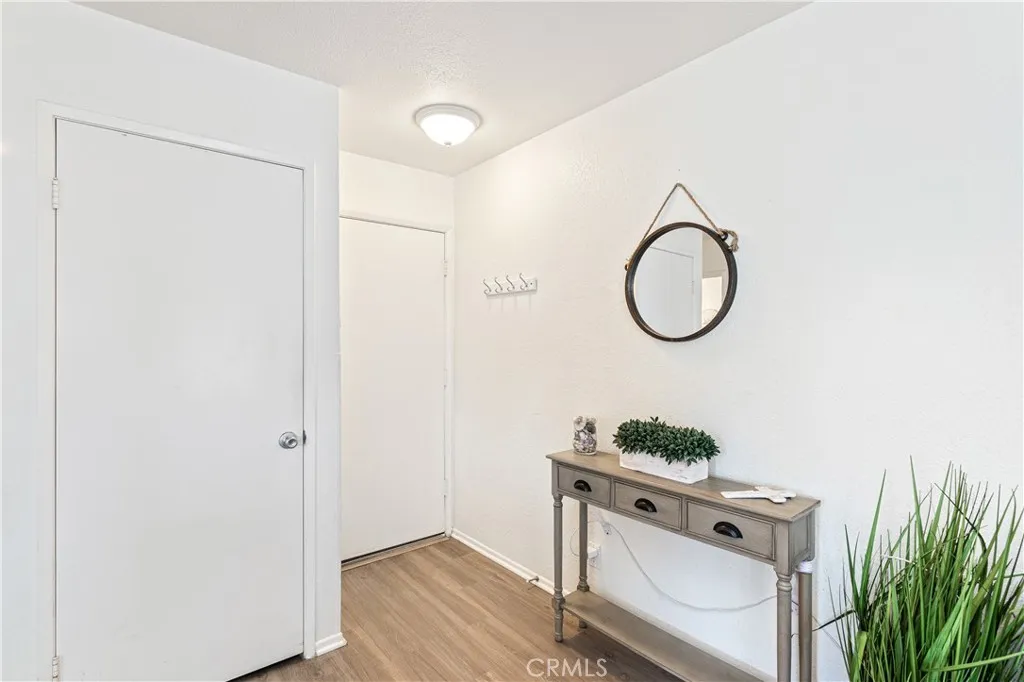 Photo #4: SW26110218 Listing: Photo #4