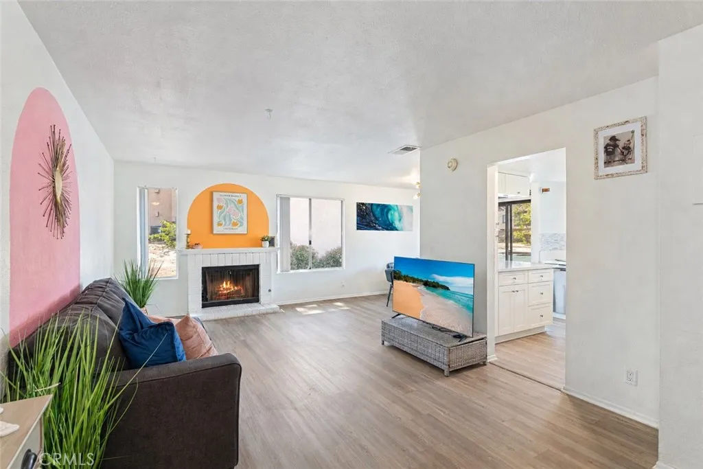 Photo #5: SW26110218 Listing: Photo #5
