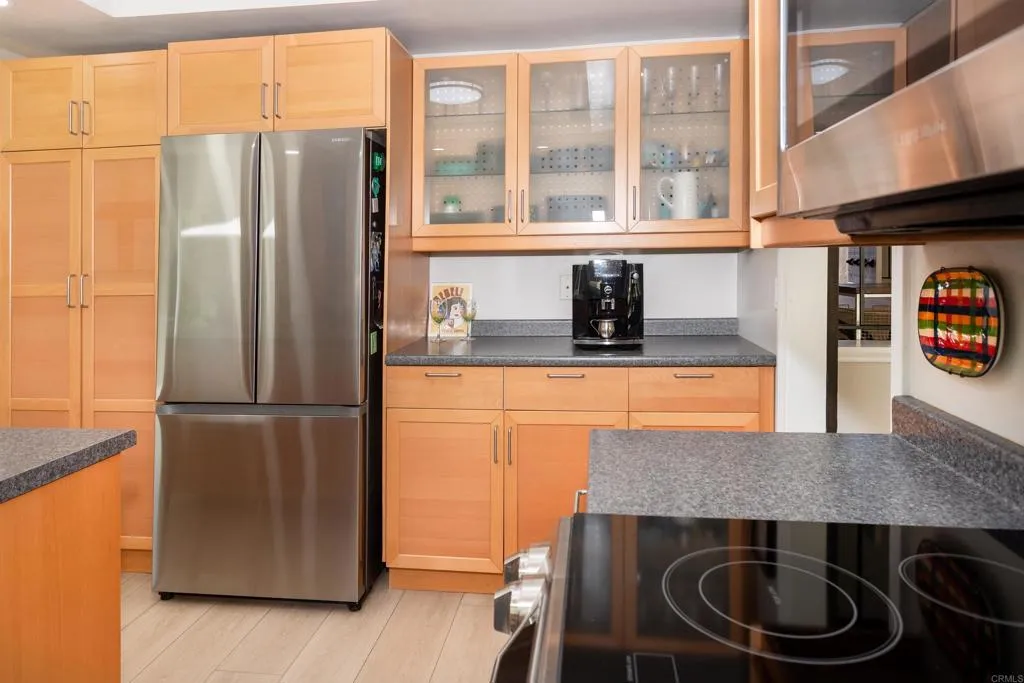 https://cdn.realtyfeed.com/cdn/127/306724203/331ec2a93f871b97989bf445b8ae0bcb.webp