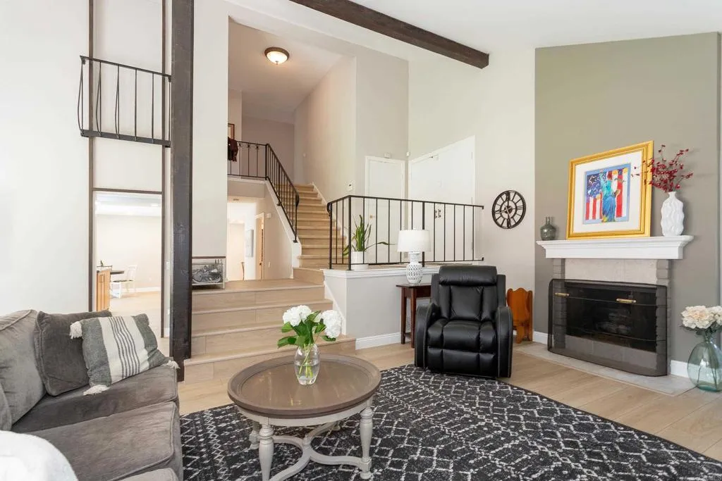 https://cdn.realtyfeed.com/cdn/127/306724203/7cb73cf8d94eb28b2c2d451d1a986563.webp