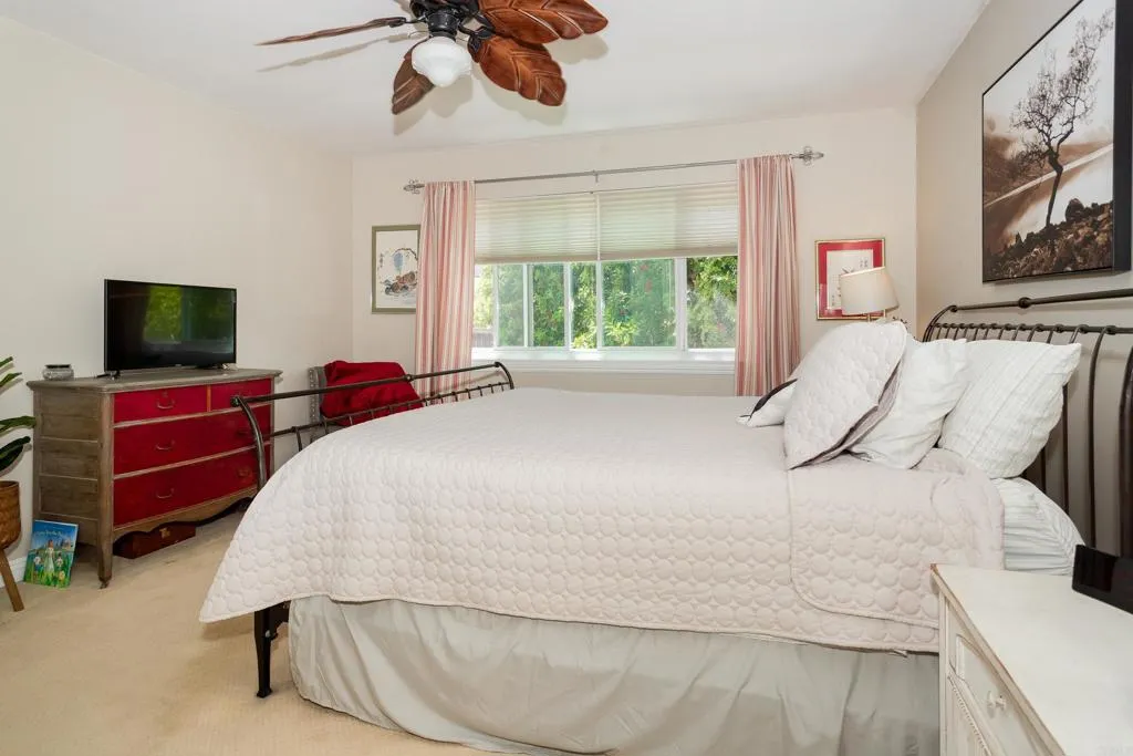 https://cdn.realtyfeed.com/cdn/127/306724203/89b0fda9504c3fca9a42c885de5798f8.webp