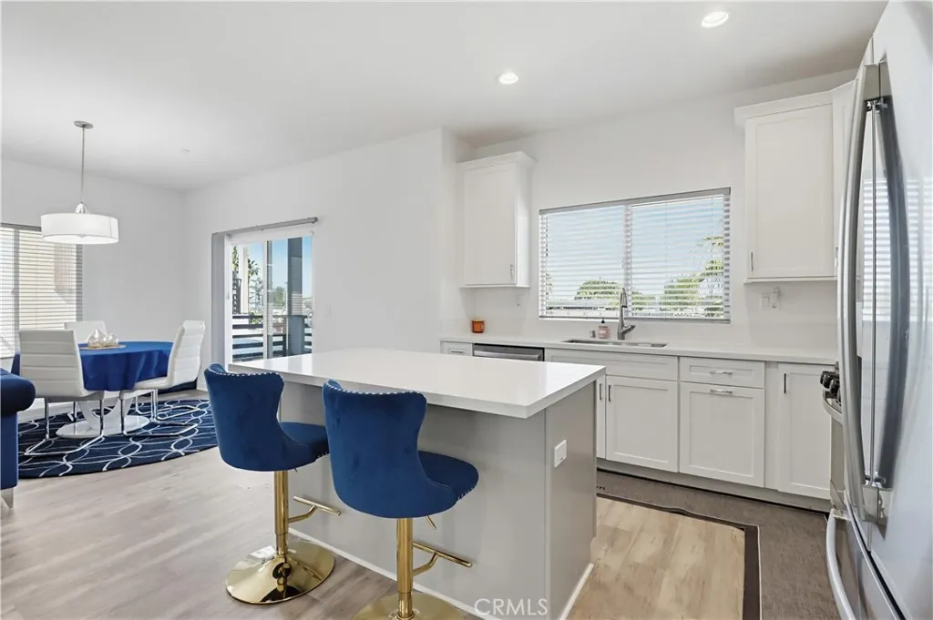 https://cdn.realtyfeed.com/cdn/127/306724219/50862af009ce98496e940677626a9cf7.webp