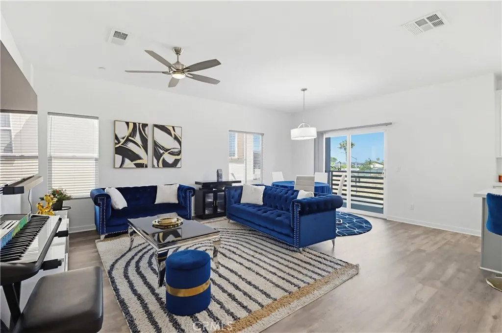 https://cdn.realtyfeed.com/cdn/127/306724219/bfba5402ca018275df175840717e62d1.webp