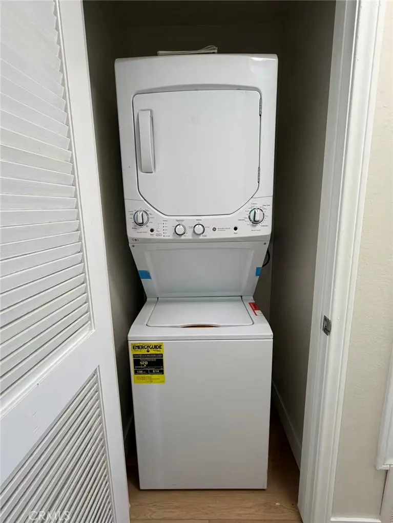 Photo #11: TR26110394 Listing: Photo #11