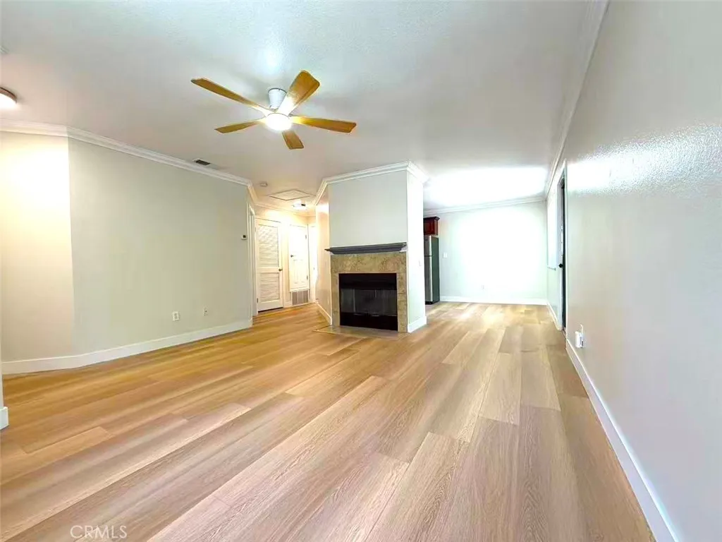 Photo #3: TR26110394 Listing: Photo #3