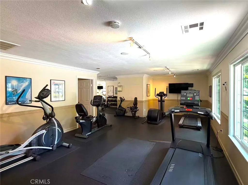 Photo #23: TR26110394 Listing: Photo #23