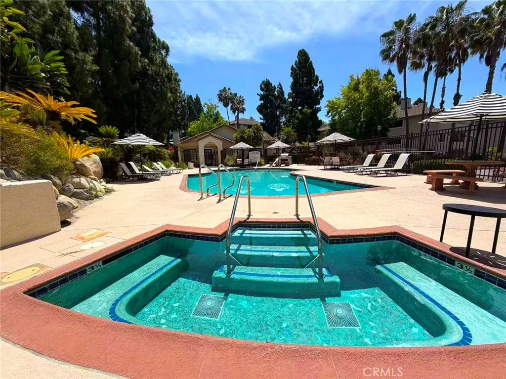 Photo #17: TR26110394 Listing: Photo #17