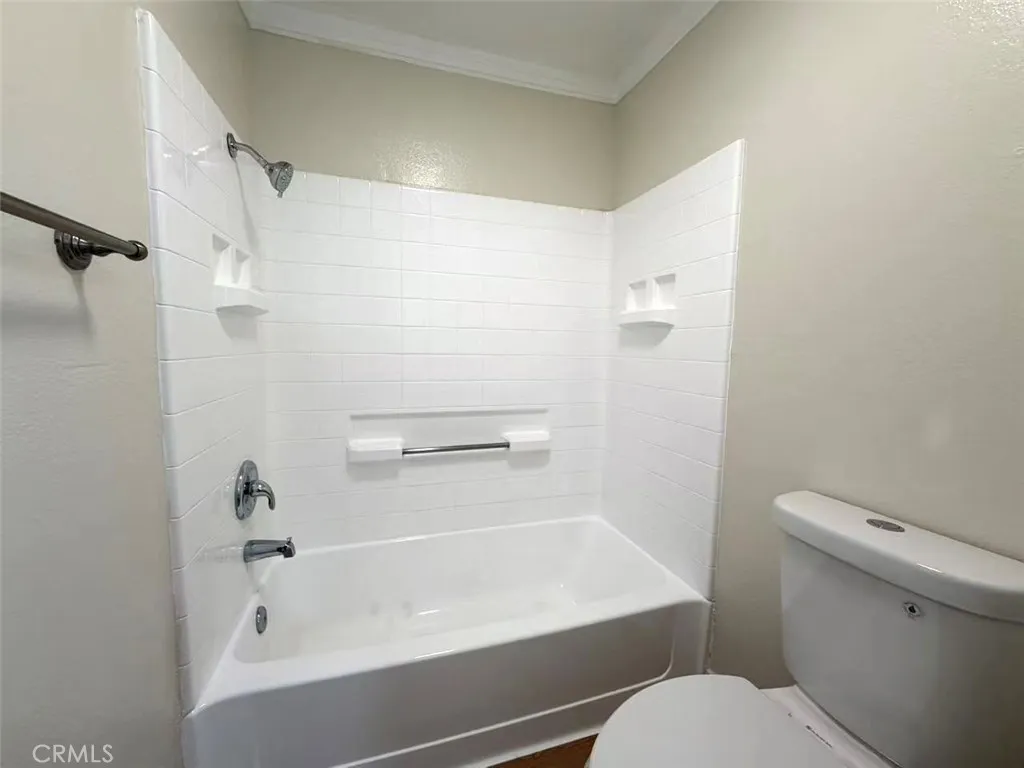 Photo #10: TR26110394 Listing: Photo #10