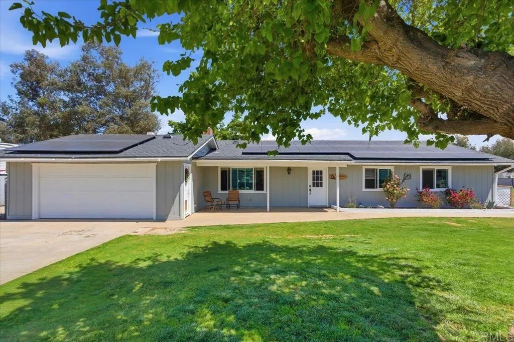 Ramona, CA 92065