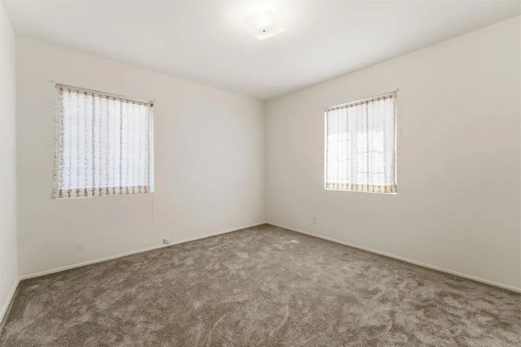 https://cdn.realtyfeed.com/cdn/127/306724236/0aaf5d960b64bd959cee40d3afc96d65.webp