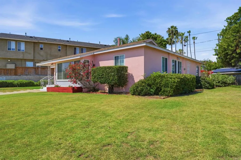 https://cdn.realtyfeed.com/cdn/127/306724236/c6a52e5a5892d98af8b9f373522f4e07.webp
