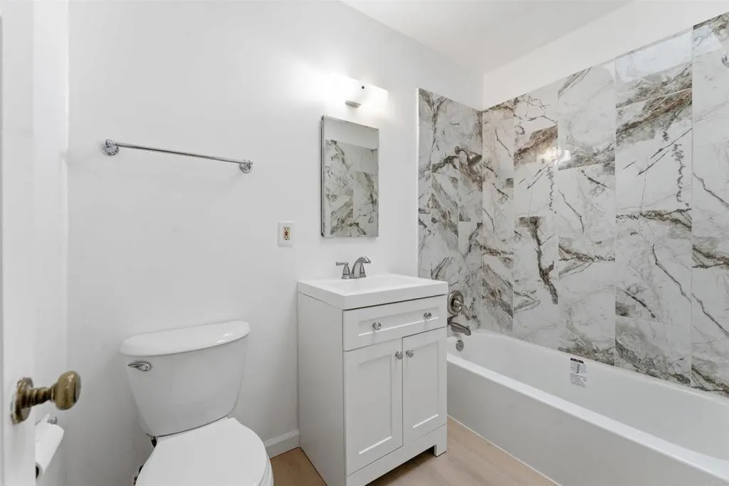 https://cdn.realtyfeed.com/cdn/127/306724236/f4b5199c2fc0ac7dc6bf13630c829b7b.webp
