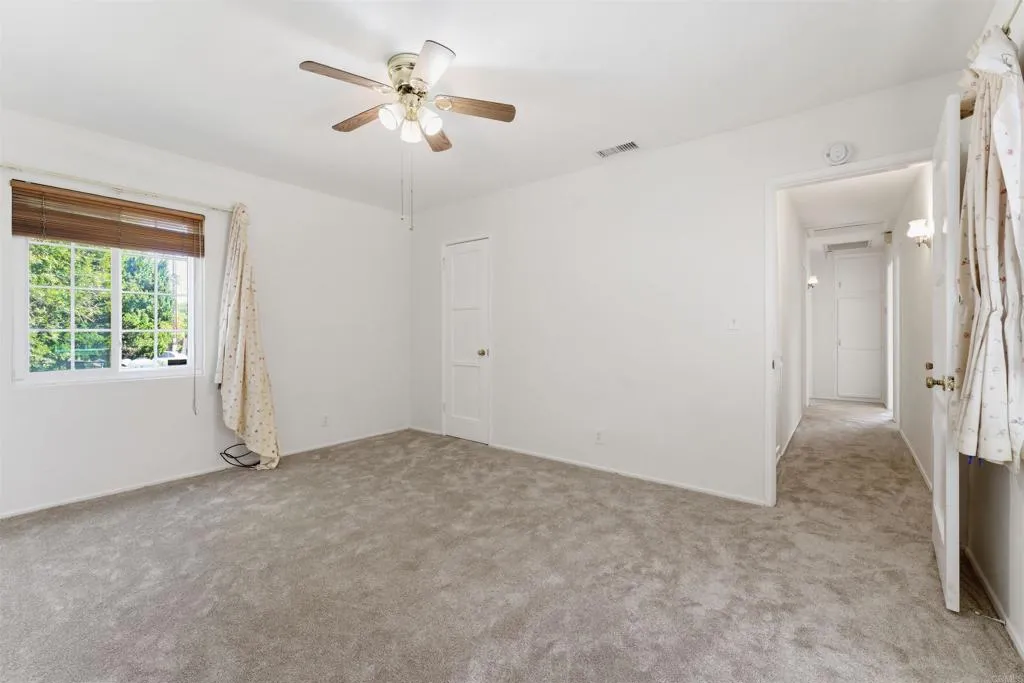 https://cdn.realtyfeed.com/cdn/127/306724236/f9cdd9622c8d5049cf9c6f6f5045ba2e.webp