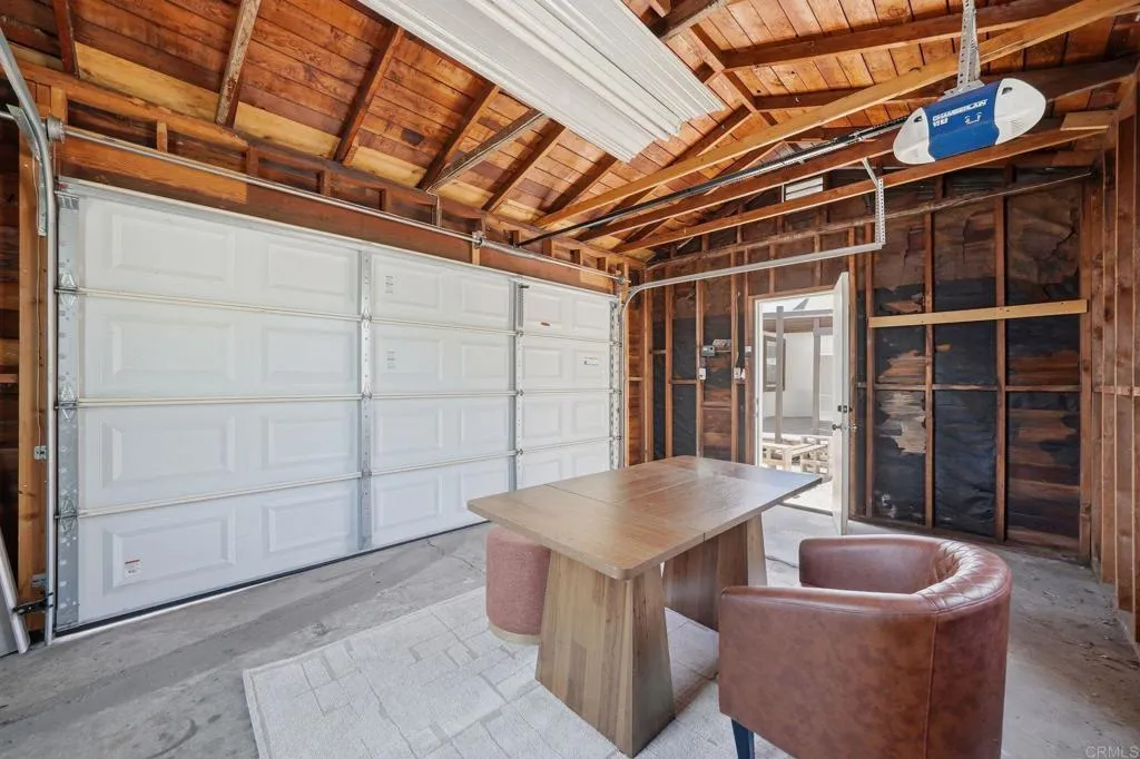 https://cdn.realtyfeed.com/cdn/127/306724241/8fe3b7aa7c52dbb1f960e78869d95c1f.webp